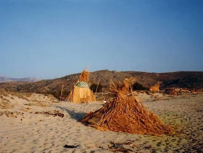 Nostos Гостевой дом Плака