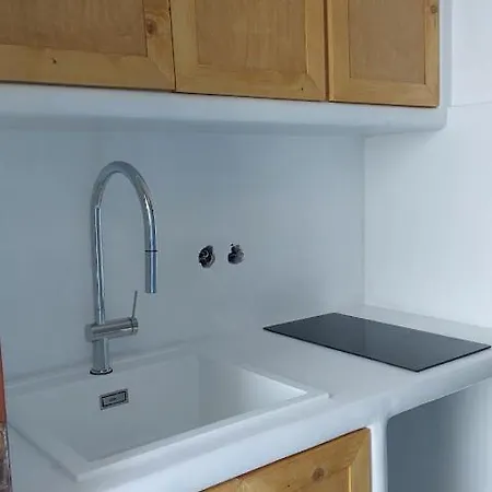 Nostos Guest house